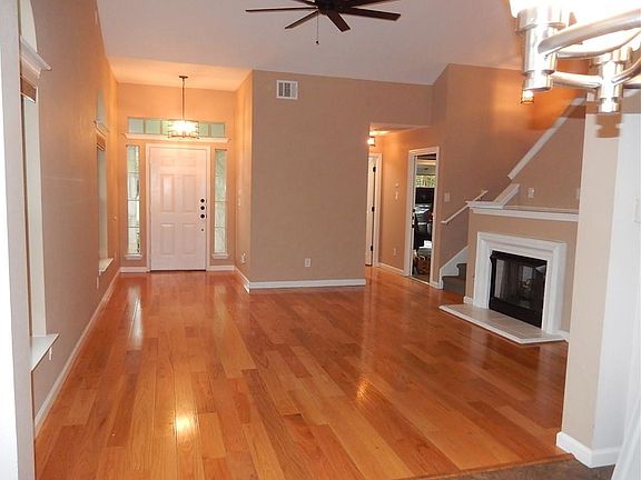 5th image of 1109 Traci Michelle Dr