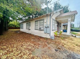 2831 Warren Ave, Dallas, TX 75215