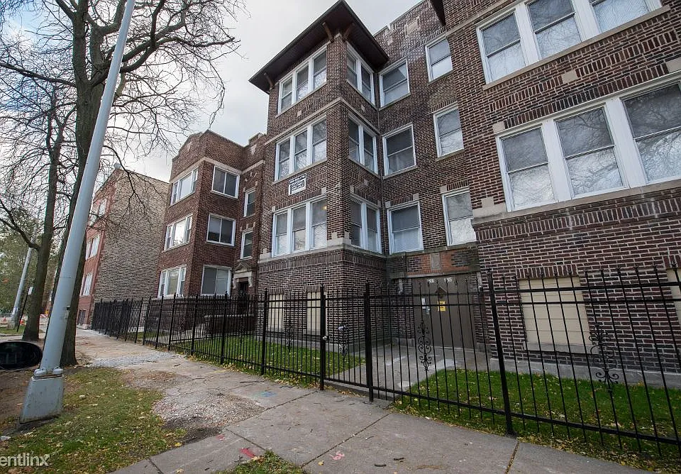 7240 S Yates Apartments Chicago Exterior_11