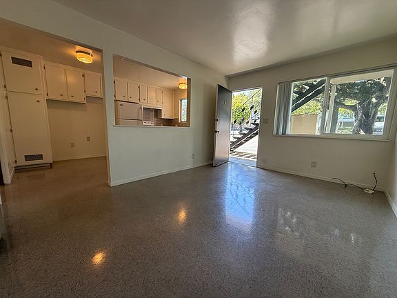 3rd image of 1107 E Foothill Blvd APT A