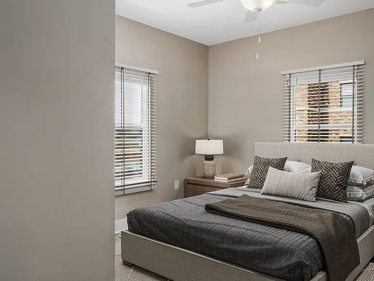 Grand Park Luxury Apartments — Photo 10