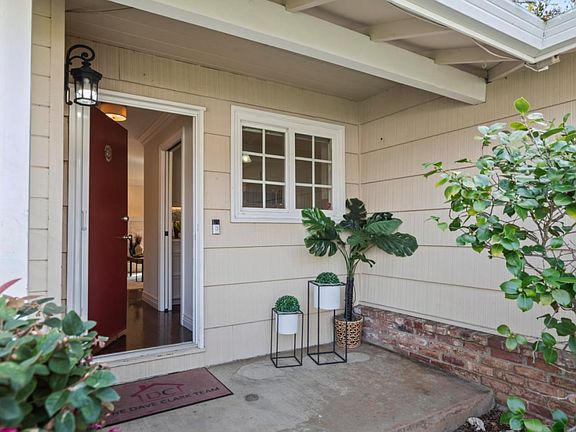 4th image of 1020 W Homestead Rd