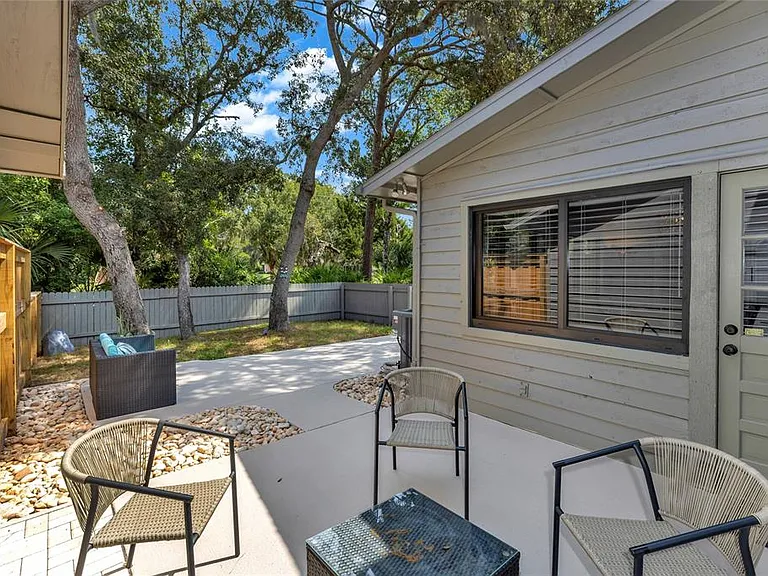 172 Deer Lake Cir — Photo 32