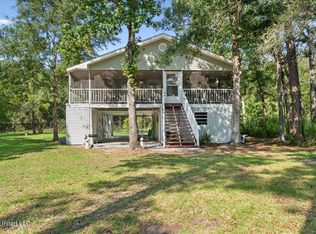 11136 Lake Dr, Bay Saint Louis, MS 39520