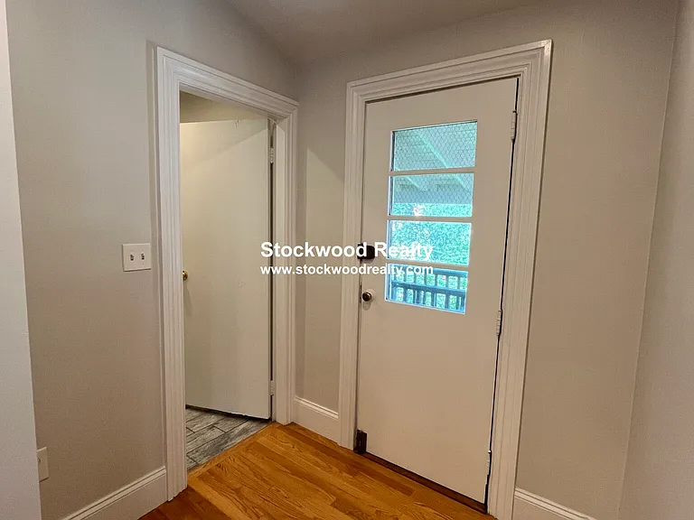90 Lyndhurst St #5 — Photo 33