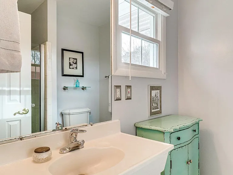 6519 Engel Dr — Photo 35