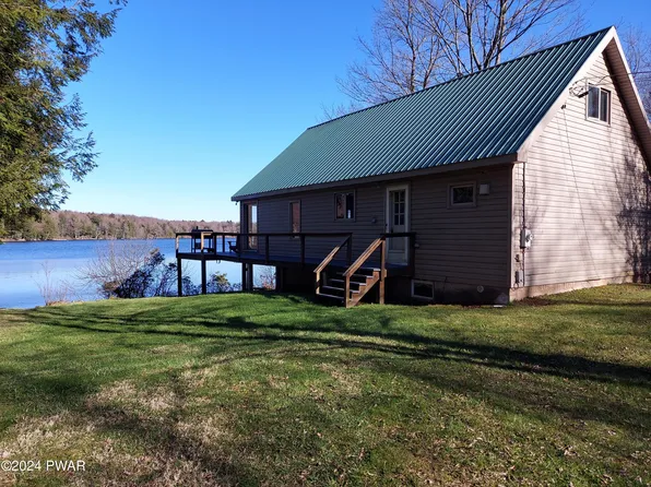 22 Lakeside Dr, Thompson, PA 18465