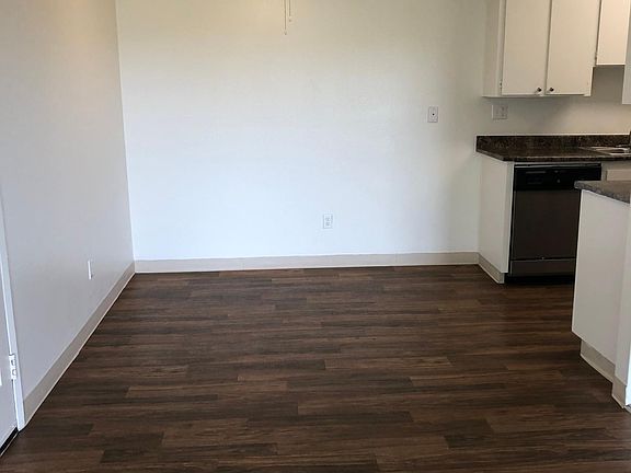 5th image of 781 S Nardo Ave APT O19