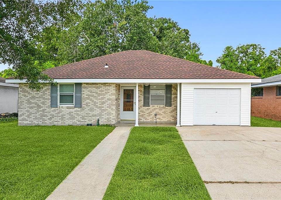 1st image of 2449 Halsey Ave