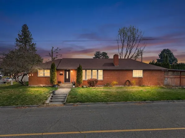 217 Velma St, Grandview, WA 98930