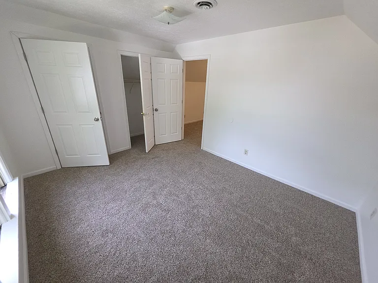 988 Corunna Ave #2 — Photo 9