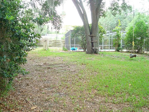 3rd image of 1313 Estatewood Dr