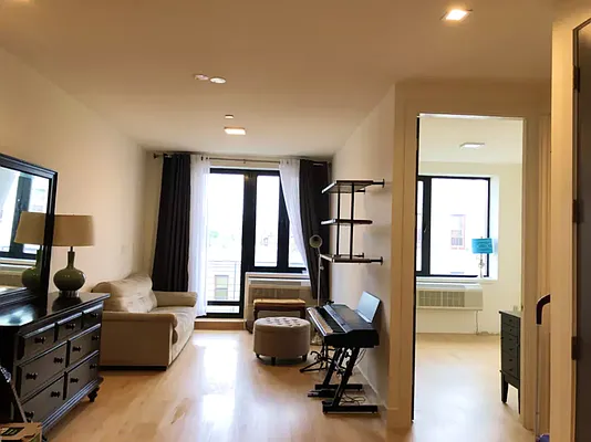 Rented by Flip Technologies Inc | media 21