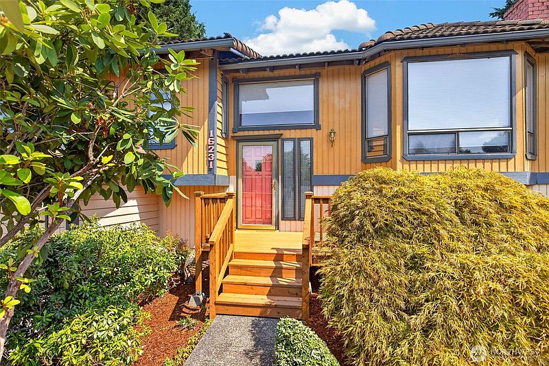 2nd image of 16231 SE 178th Street