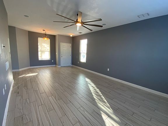 3rd image of 2211 Mission Cir