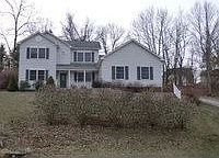 2nd image of 706 Knob Hill Dr