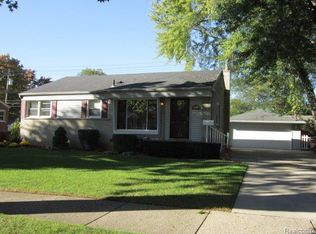 30060 Hathaway St, Livonia, MI 48150