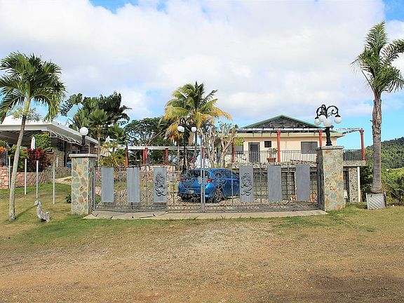 Side view of 2nd Entry