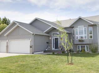 3401 42nd Ave S, Fargo, ND 58104