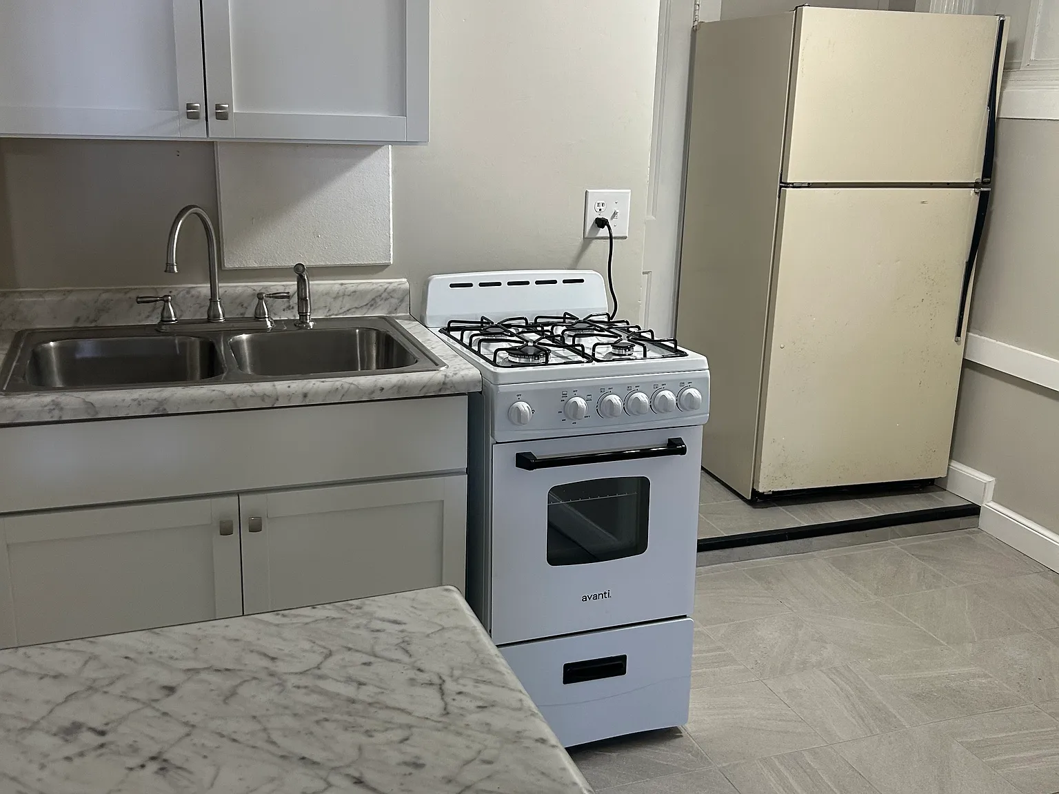 1 bed, 700 sqft, $650 — Photo 2