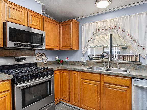 3rd image of 8536 Kern Canyon Rd Spc 255
