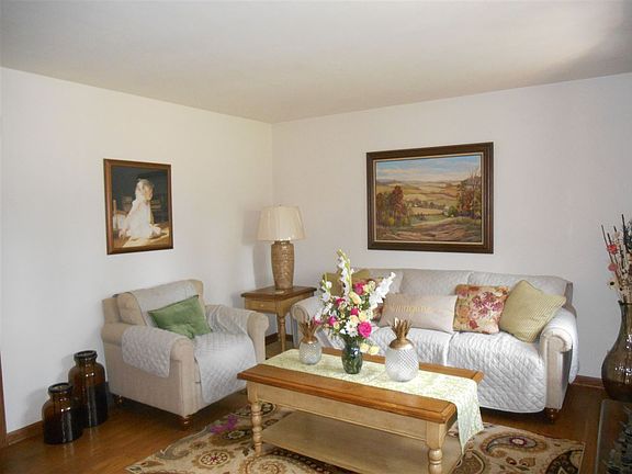 2nd image of 2738 Prescott Dr