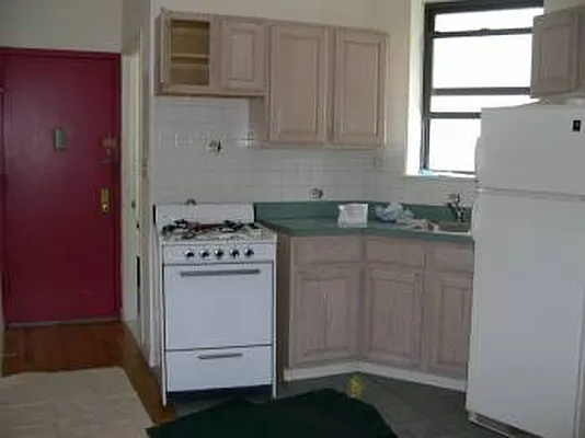 Rented by J Misrahi Realty Corp | media 15