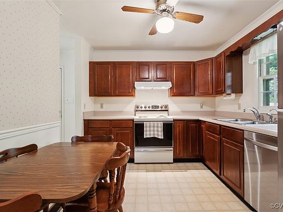 5th image of 114 Haynes Dr