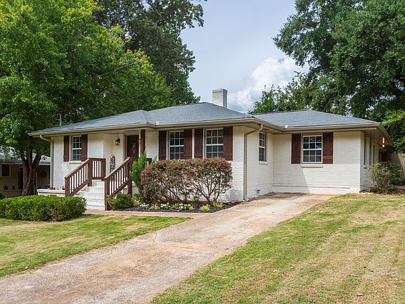 2nd image of 1179 Oakview Dr SE