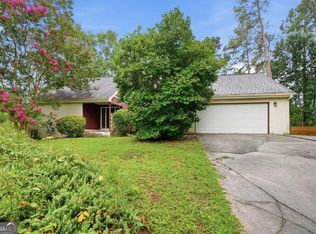 1384 Huntsmen Gln, Riverdale, GA 30296