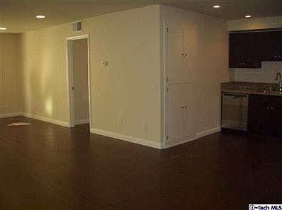 4th image of 500 Jackson Pl Unit 115
