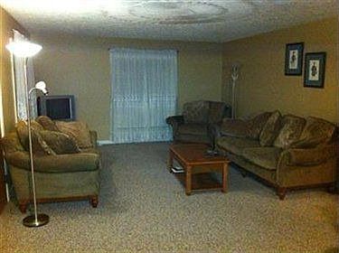 3rd image of 1364 Onondago Ave