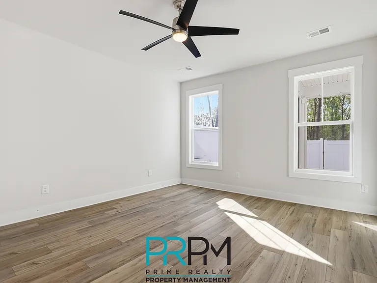 6 Thornfield Dr #1 — Photo 8