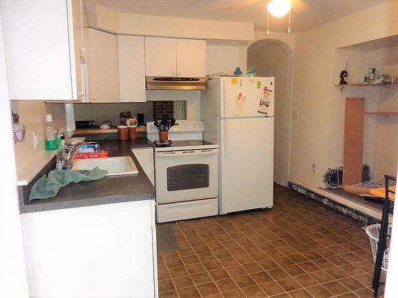 4th image of 165 Milford St
