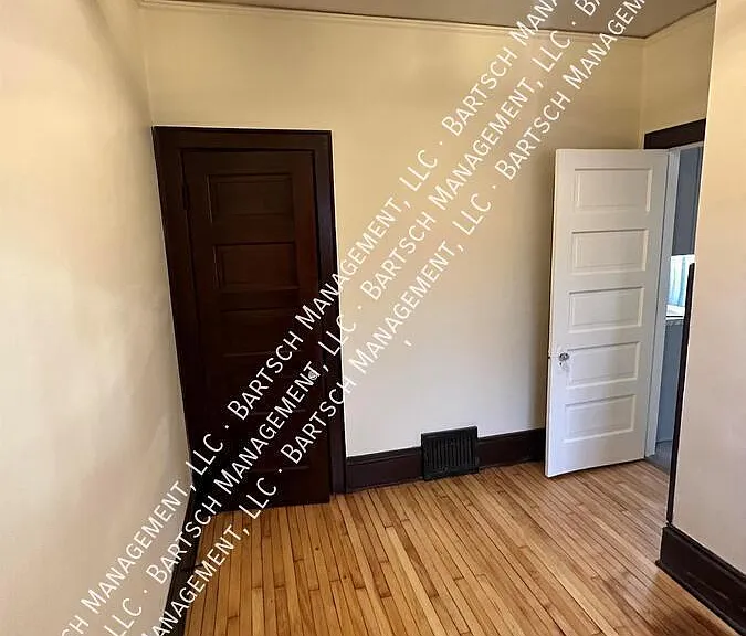 3279 S Pine Ave — Photo 11