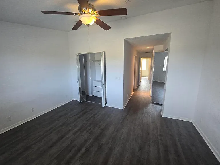 1710 NE 6th St #1308 — Photo 9