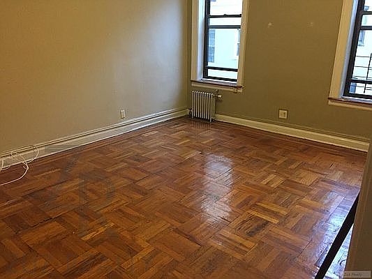4th image of 502 E 2nd St #Cc5