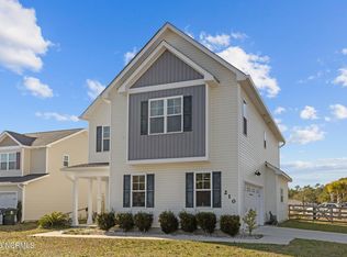 210 Shell Rock Landing Rd, Hubert, NC 28539