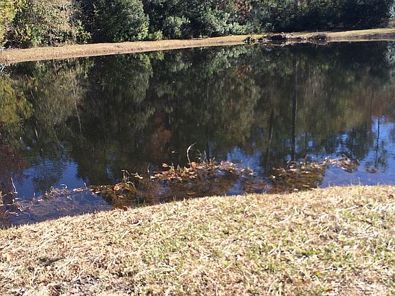 2nd image of 468 Cindy Dr