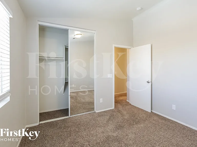 16136 W Desert Bloom St — Photo 10