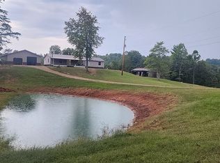 699 Bee Ridge Rd, Leon, WV 25123