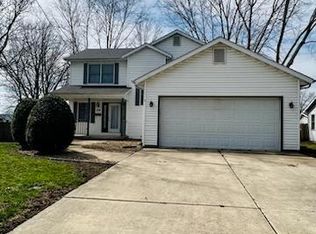 319 S State St, Chatham, IL 62629