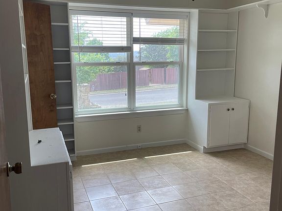 5th image of 2200 San Jacinto Dr