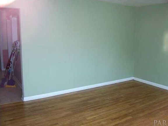 4th image of 26 San Carlos Ave