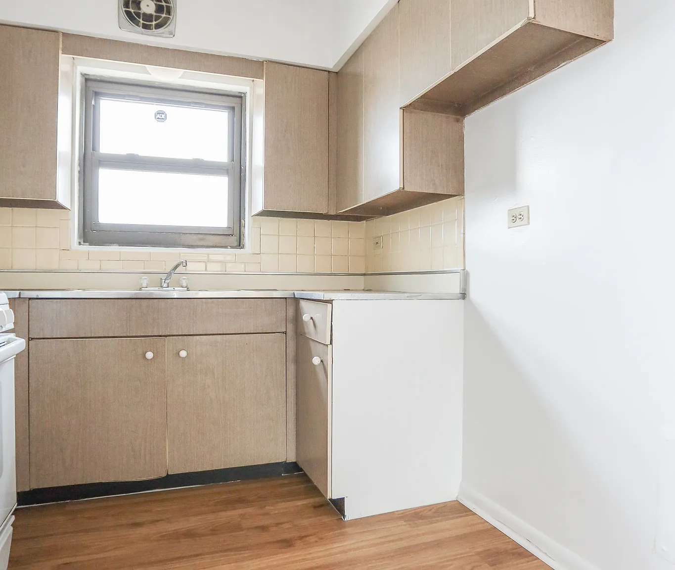 1 bed, 650 sqft, $1,350 — Photo 2