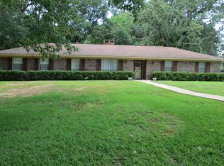 301 East Dr, Vicksburg, MS 39180