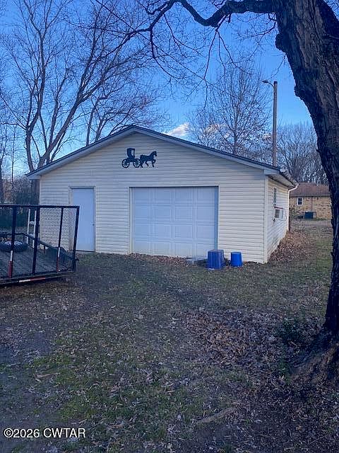2nd image of 150 Rose Dr