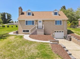 503 Long Dr, Pittsburgh, PA 15241