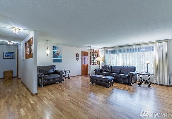 4th image of 3621 66th Ave W