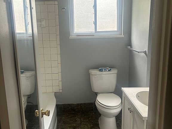 3rd image of 717 Newport Pl #1